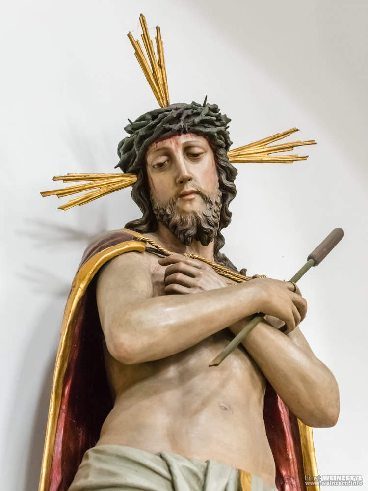 Jesusstatue in der Ulrichskirche