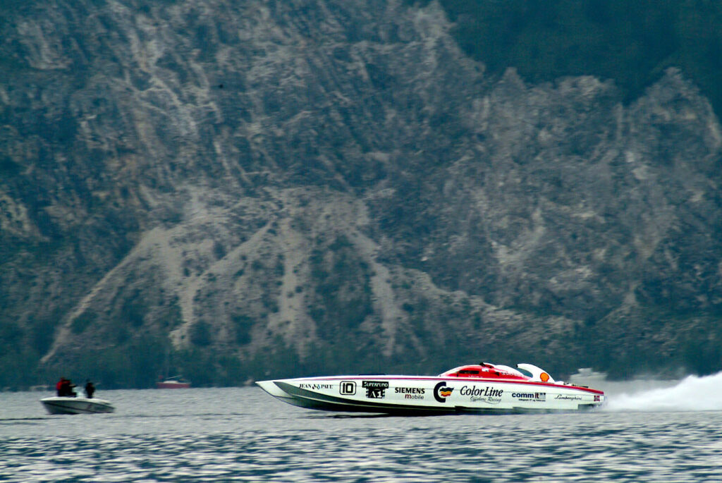 Ein Rennboot der Powerboat-Klasse