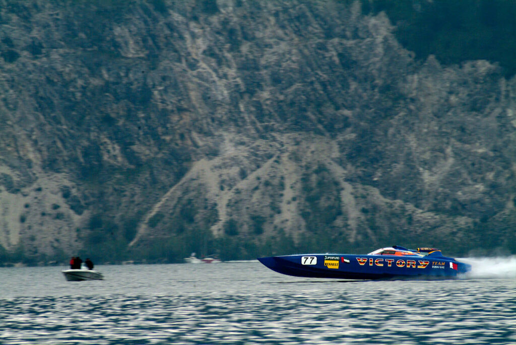 Ein Rennboot der Powerboat-Klasse