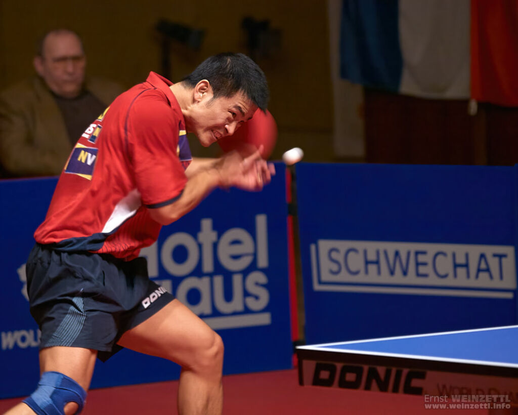 Chen Weixing im der Tischtennis Champiions League-Spiel gegen Hennebont