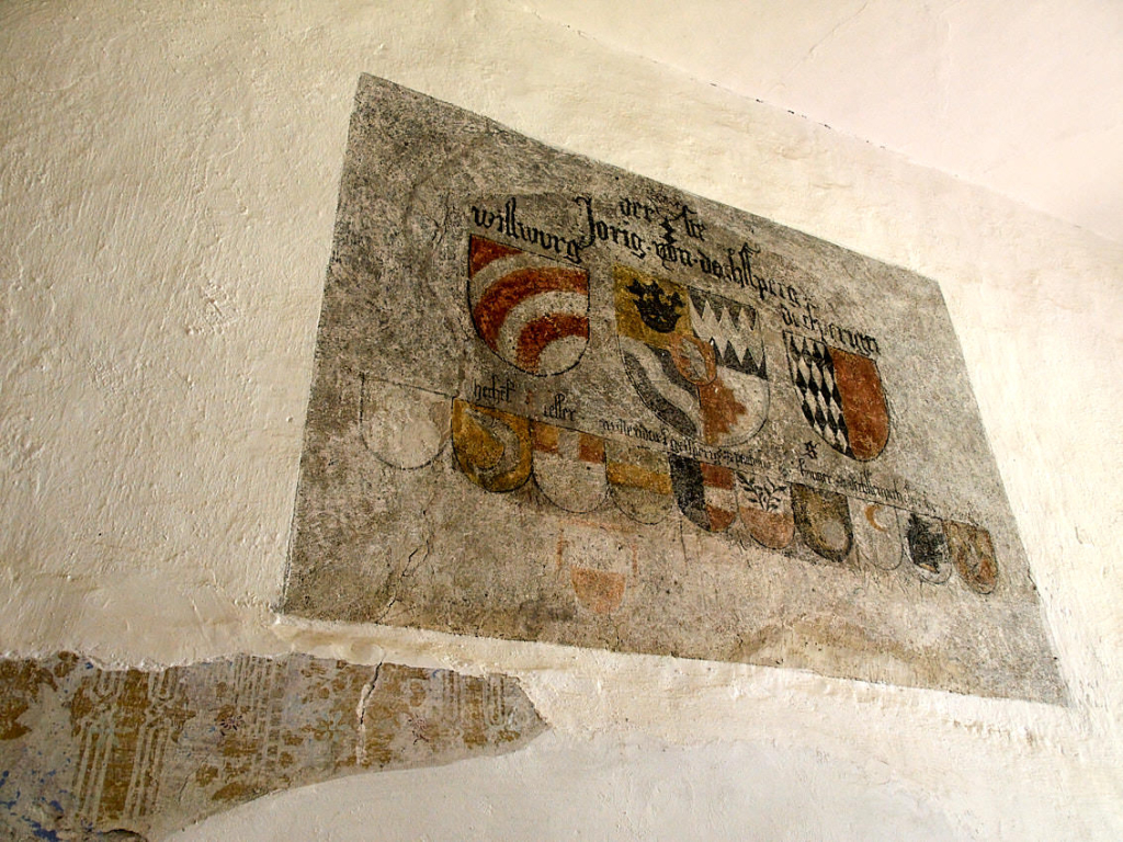 Burg Rappottenstein, Reste einer Wandmalerei mit Wappen