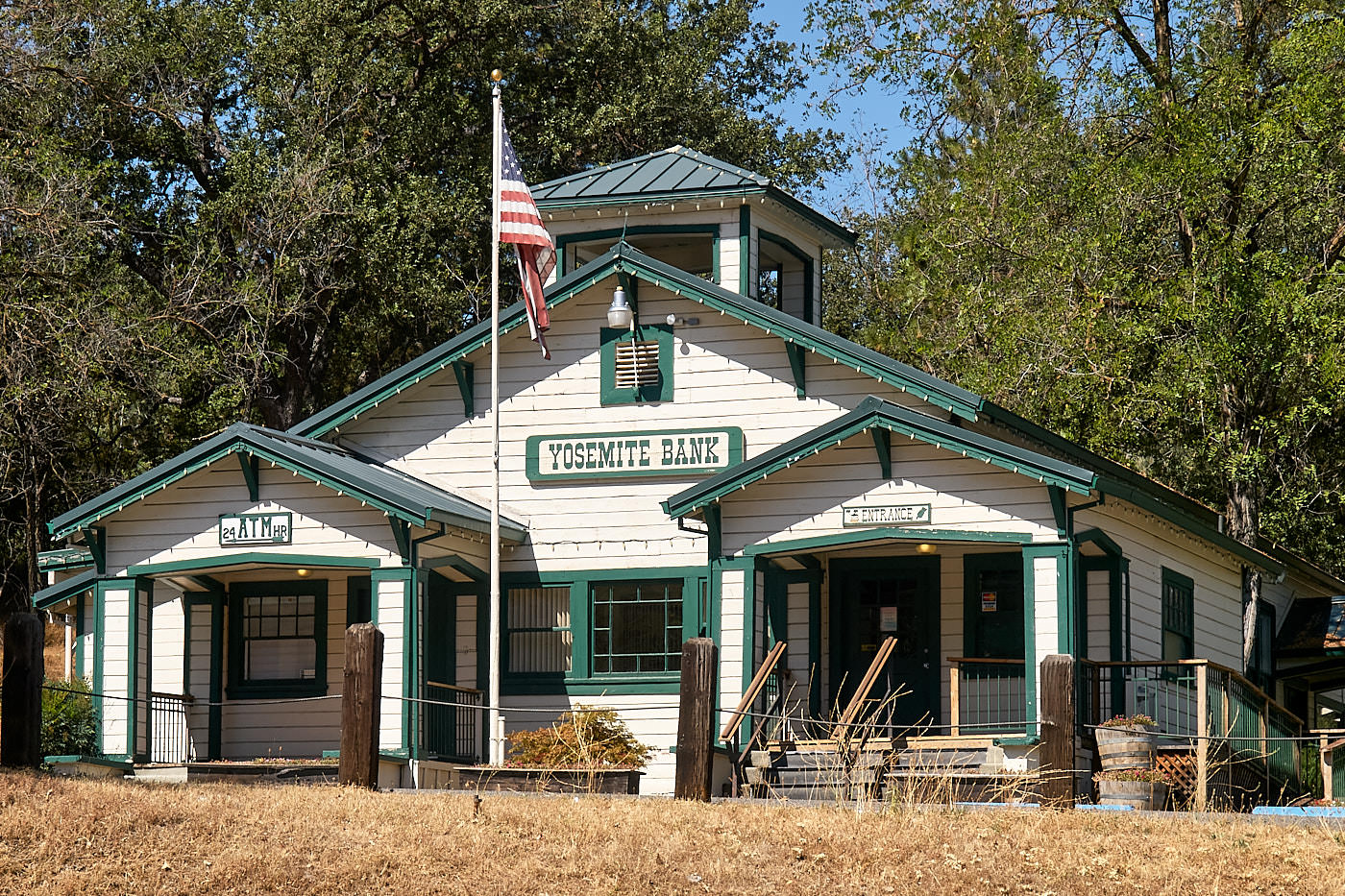 Yosemite Bank in Groveland