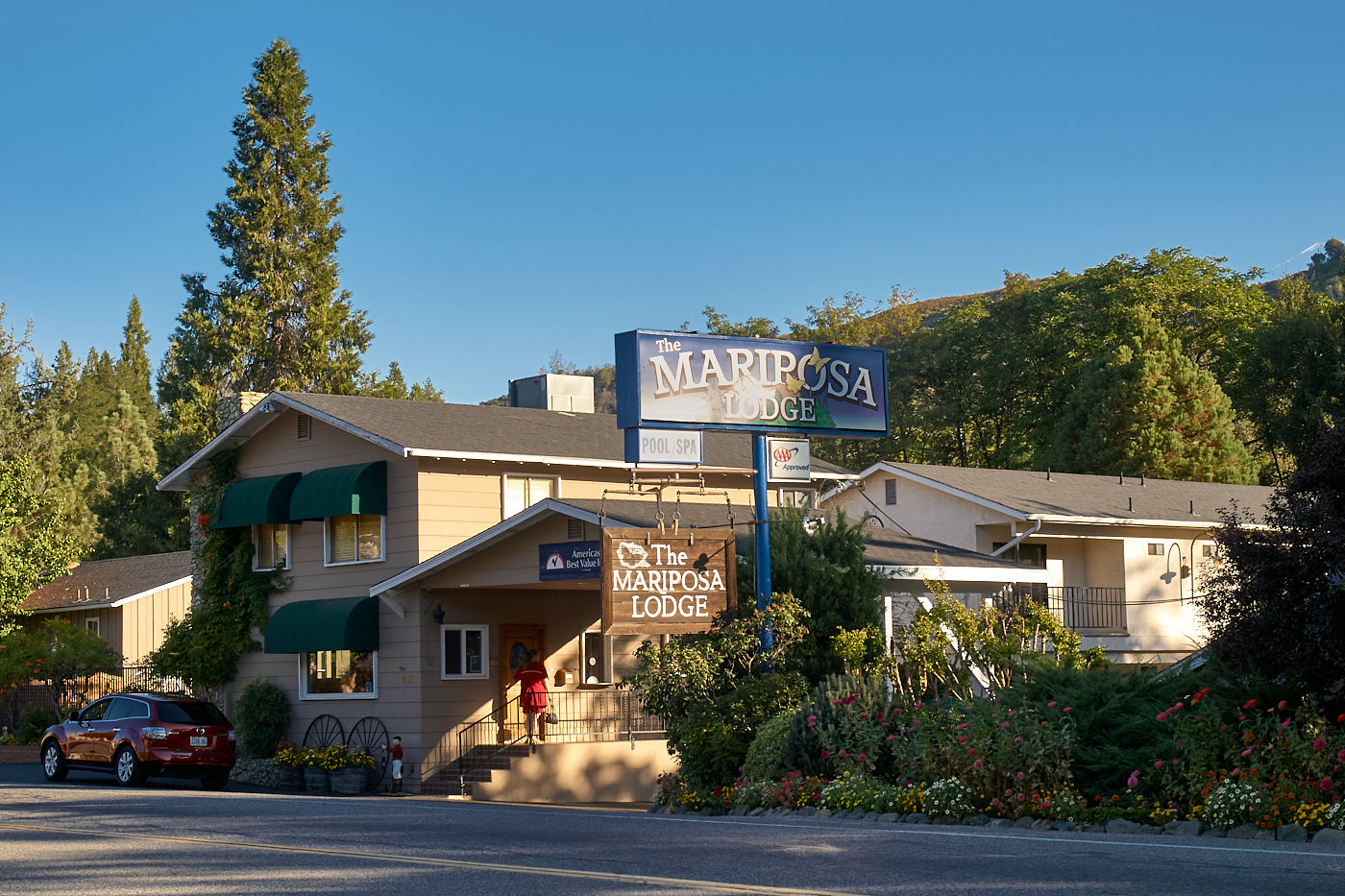Mariposa Lodge
