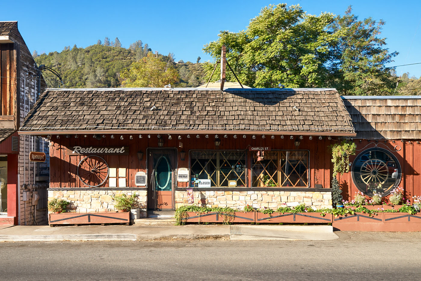 Mariposa Charles Sreet Dinner House