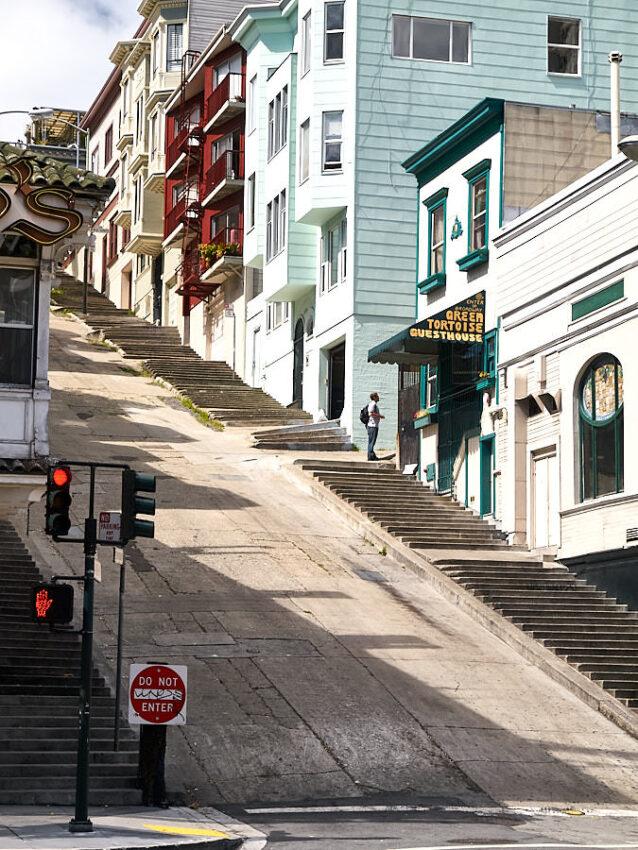 Kearny Street Ecke Broadway