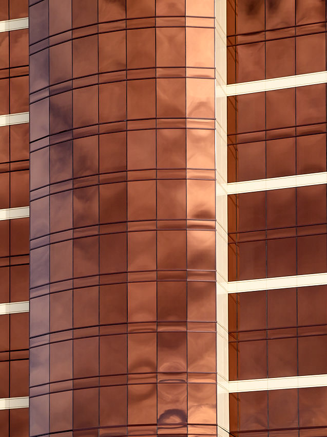 Die Fassade des Encore wie auch des Wynn gibt - je nach Lichteinfall - einiges an Farbenvielfalt her.