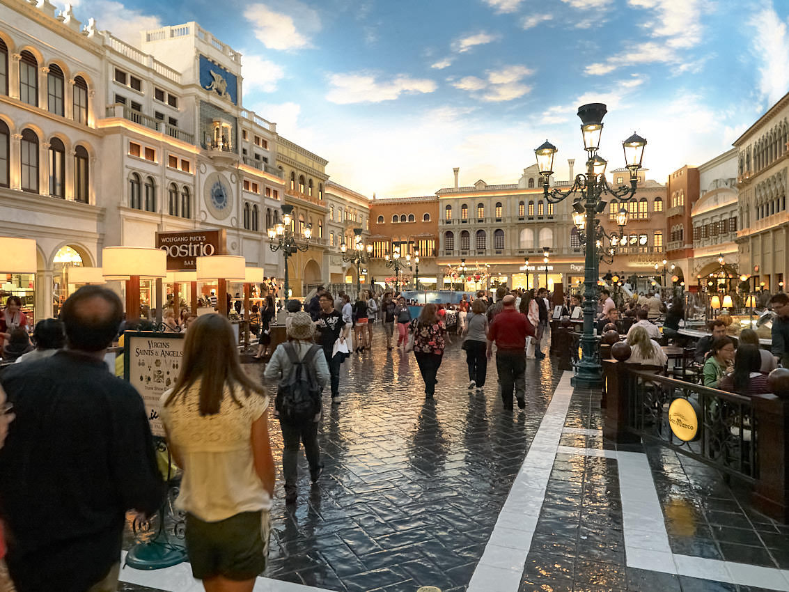 Venetian inside
