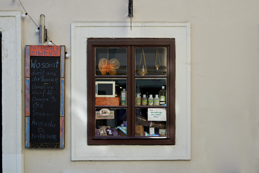 Auslage mit Produkten aus der Provence