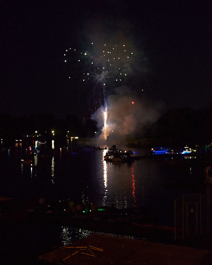 Fireworks, Feuerwerk