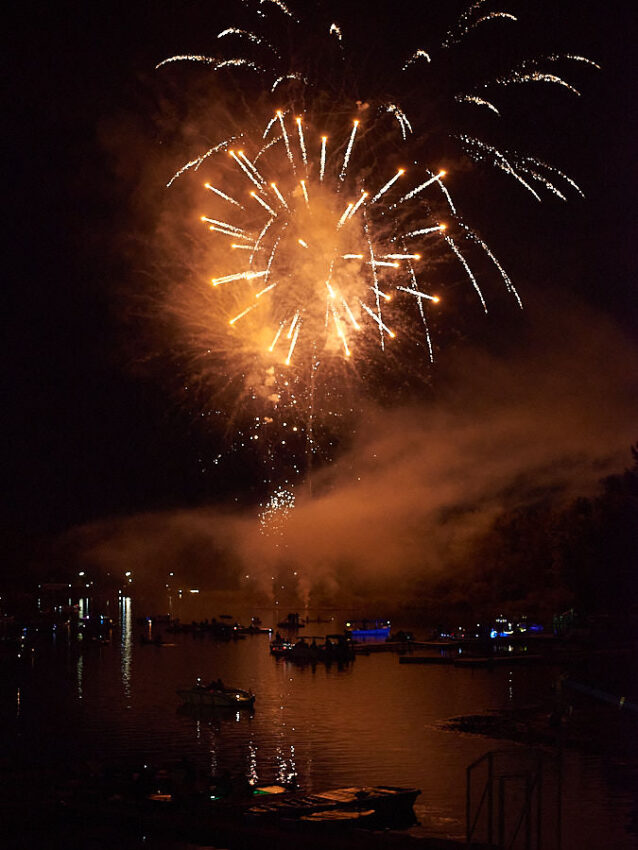 Fireworks, Feuerwerk