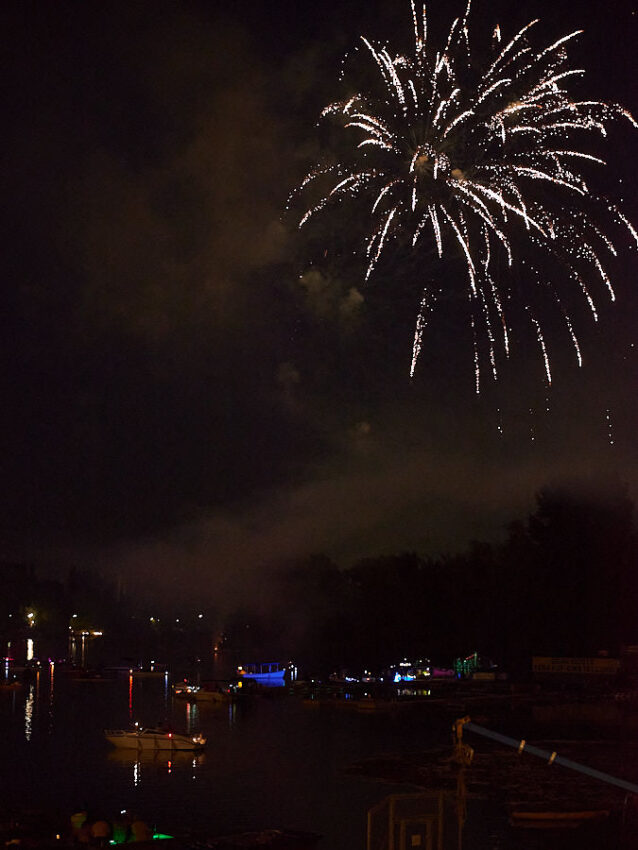 Fireworks, Feuerwerk
