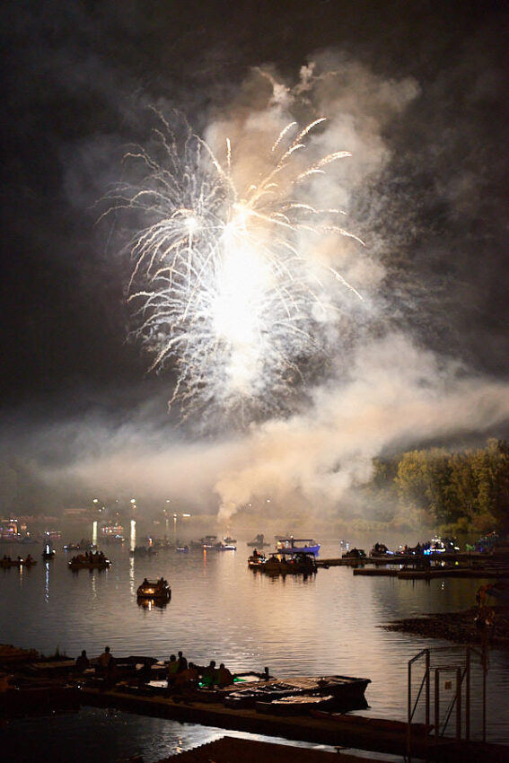 Fireworks, Feuerwerk