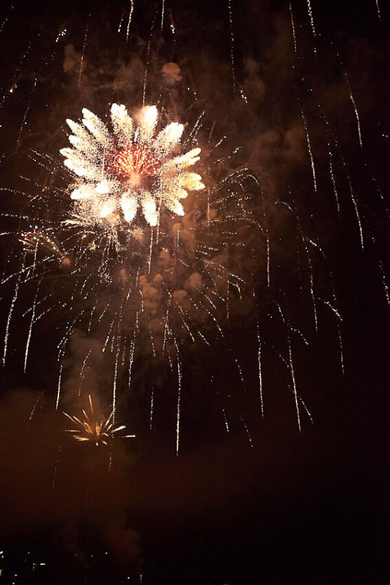 Fireworks, Feuerwerk in Form einer Blume