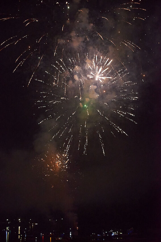 Fireworks, Feuerwerk