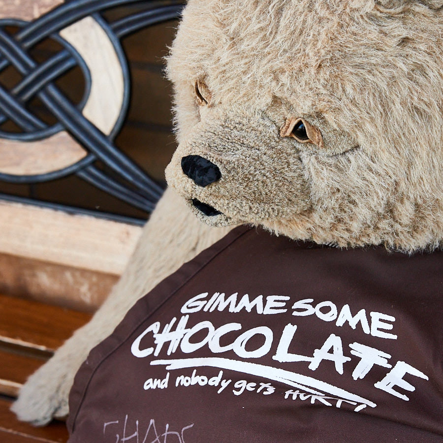 Gimme some CHOCOLATE and nobody gets HURT.
