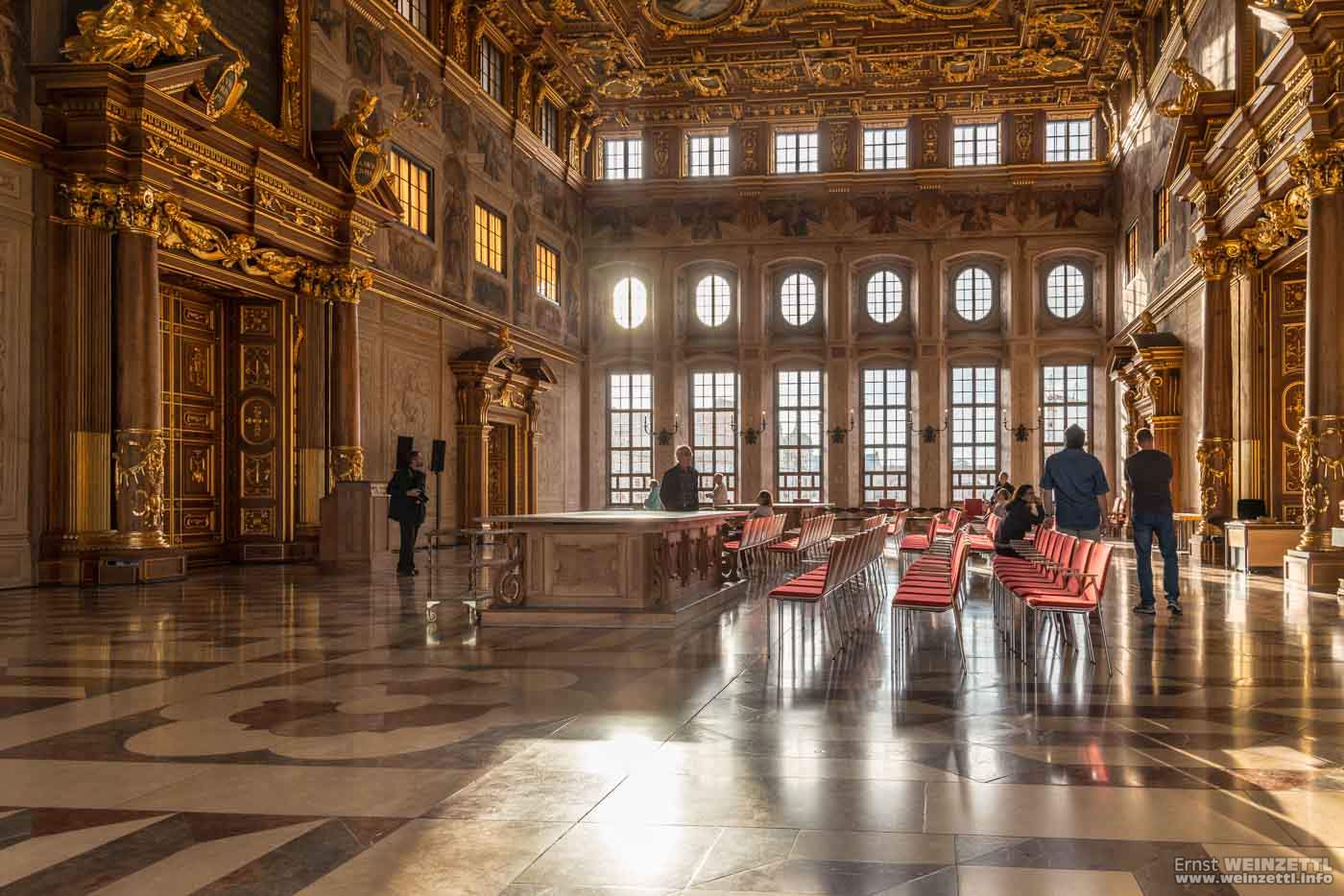Der Goldene Saal des Rathauses
