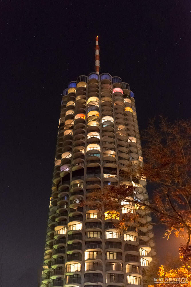 Hotel Dorint bei Nacht