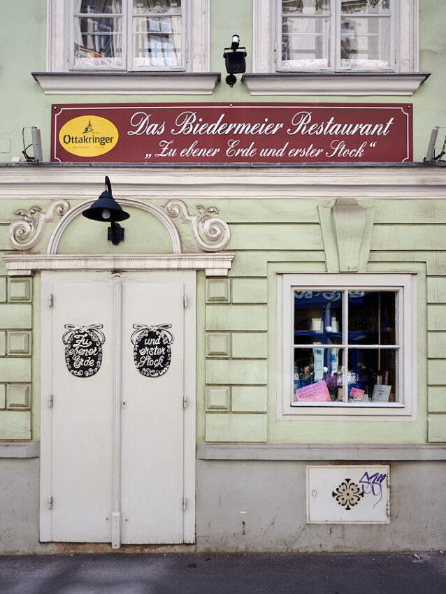 Das Restaurant "Zu ebener Erde und im ersten Stock"