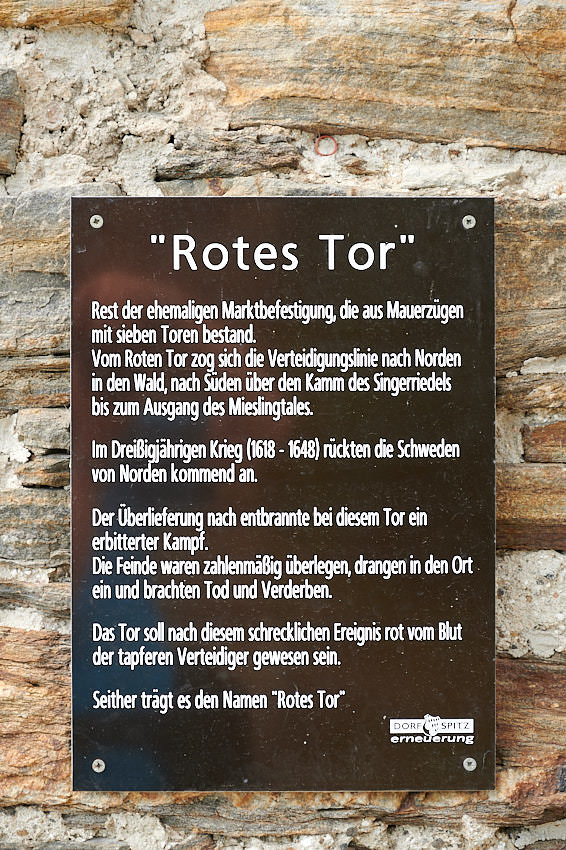 Die Geschichte vom Roten Tor