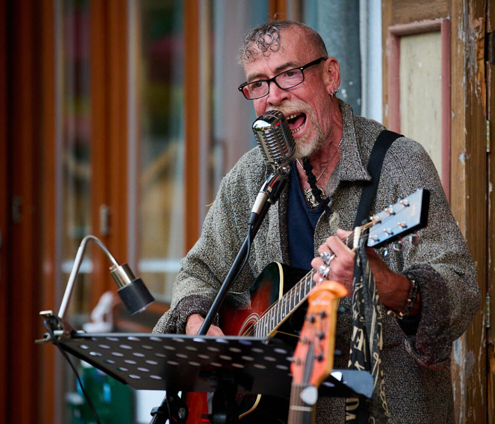 Barney Patterson beim Singen